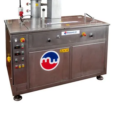 Metalwash dip tank cleaning station