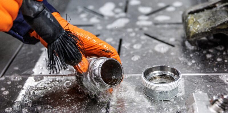 Parts Washing Manual Cleaning